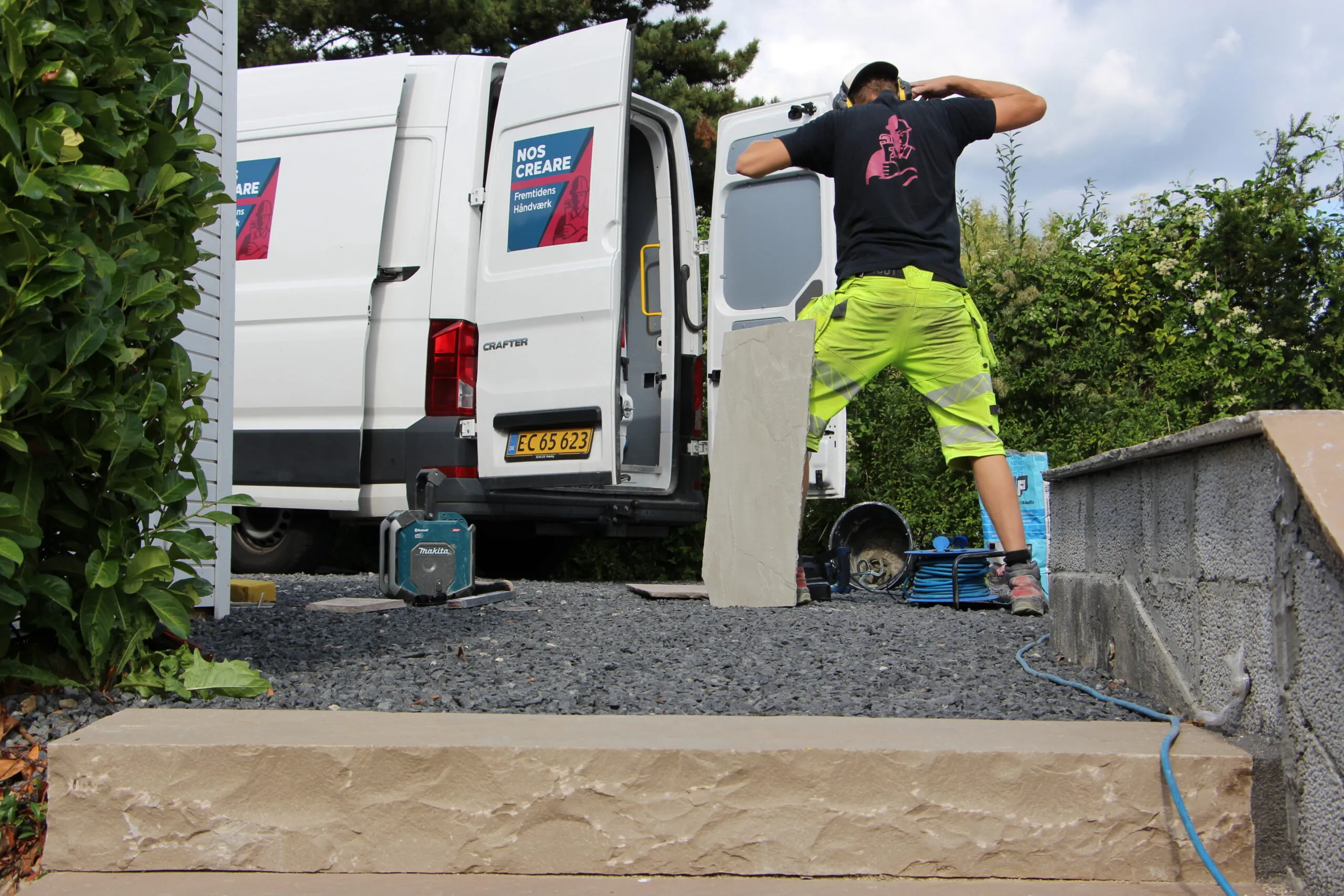 Nos Creare på arbejde - autoriseret kloakmester og anlægsvirksomhed